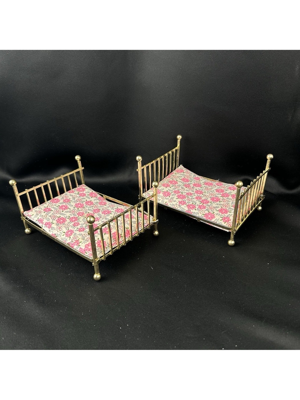 Vtg Doll House 2 Miniature Oldfashioned Large Brass Bed Frames 1:12 Furniture